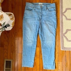 Madewell Classic Straight Jean sz 33, Barely Worn